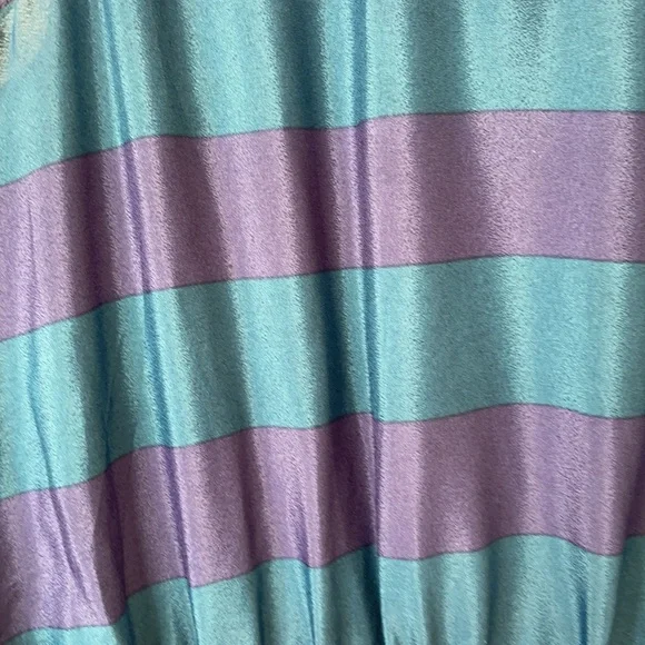 Loft brand. Size Small. Color green and blue - Picture 3 of 6